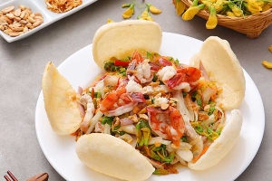 goi-ngo-sen-tom-thit-tin-tuc